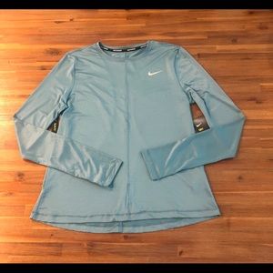 Nike DRI-FiT Long Sleeve Shirt